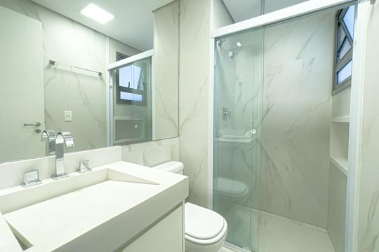 Comprar apartamento mobiliado com 3 quartos, varanda e churrasqueira. Piscina e churrasqueira no condomínio. — foto 22