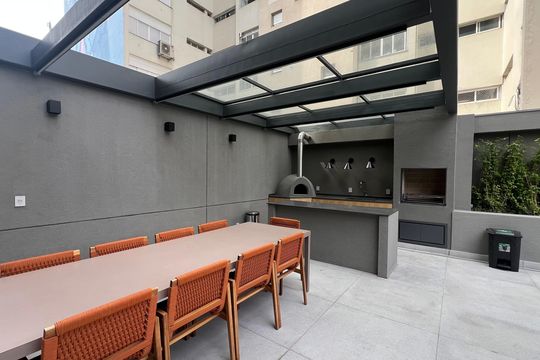 Apartamento com varanda, 2 quartos, churrasqueira e academia no condomínio para comprar. — Churrasqueira