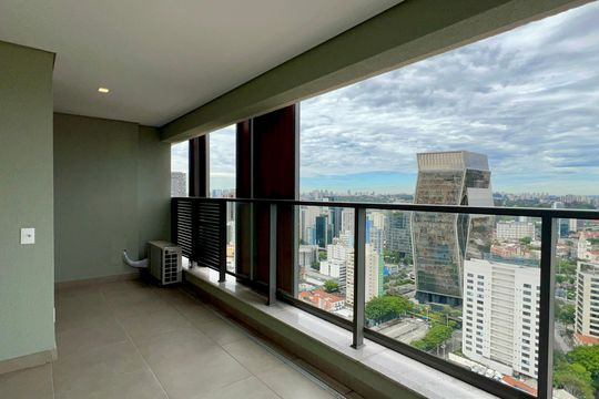 Apartamento com varanda, 2 quartos, churrasqueira e academia no condomínio para comprar. — Varanda da Suíte 2