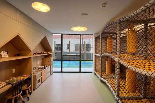 Apartamento com varanda, 2 quartos, churrasqueira e academia no condomínio para comprar. — Brinquedoteca