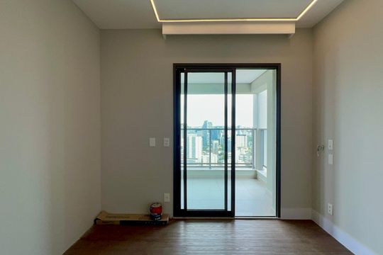 Apartamento com varanda, 2 quartos, churrasqueira e academia no condomínio para comprar. — Suíte 2