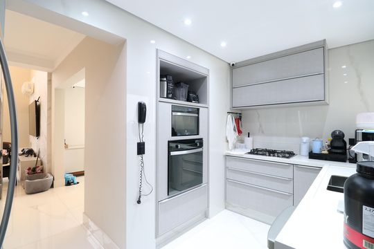 Apartamento para comprar na Vila Leopoldina: 3 suítes, varanda, piscina e churrasqueira. — Cozinha