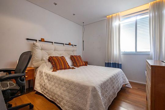 Apartamento no Jardim Paulista com 2 quartos, ideal para comprar e viver em São Paulo. — Quarto