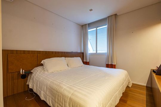 Apartamento no Jardim Paulista com 2 quartos, ideal para comprar e viver em São Paulo. — Suíte