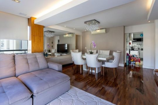 Comprar apartamento com 3 quartos, 1 suíte, closet e academia no condomínio. — Sala