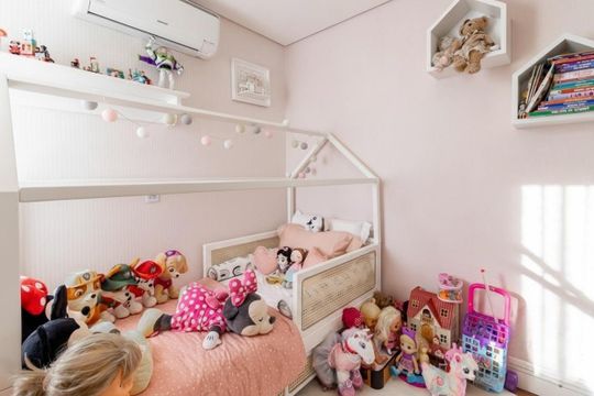 Comprar apartamento com 3 quartos, 1 suíte, closet e academia no condomínio. — Quarto