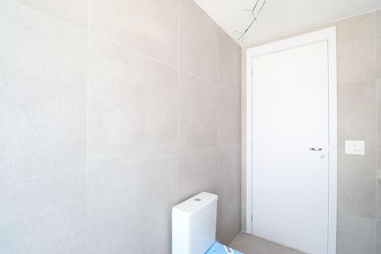 Apartamento à venda, com 396 m², 4 quartos e 4 vagas — Banheiro da Suíte 1
