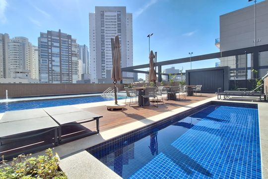 Apartamento à venda, com 396 m², 4 quartos e 4 vagas — Área comum - Piscina Infantil