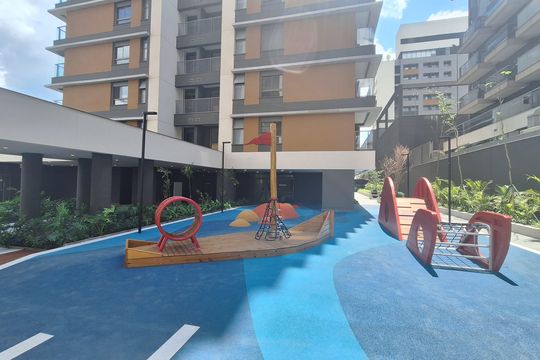 Apartamento à venda, com 396 m², 4 quartos e 4 vagas — Área comum - Playground