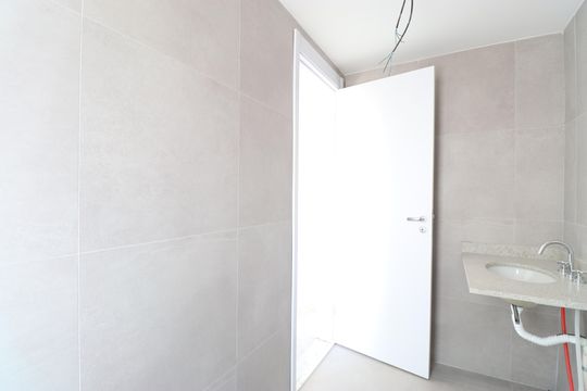 Apartamento à venda, com 396 m², 4 quartos e 4 vagas — Banheiro da Suíte 4