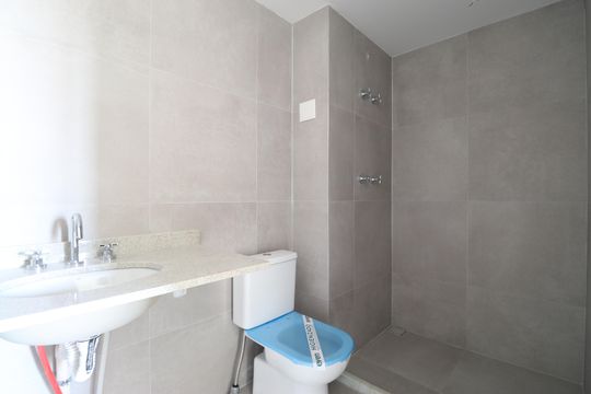 Apartamento à venda, com 396 m², 4 quartos e 4 vagas — Banheiro da Suíte 3