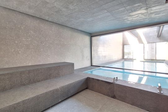 Apartamento à venda, com 396 m², 4 quartos e 4 vagas — Saúna Umida