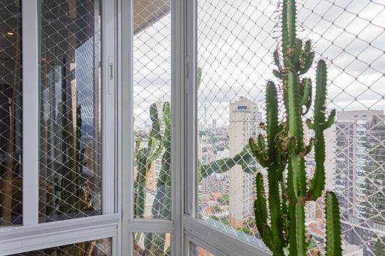 Apartamento mobiliado em Perdizes, 2 quartos, 1 suíte, academia no condomínio. Ideal para comprar. — Lavabo