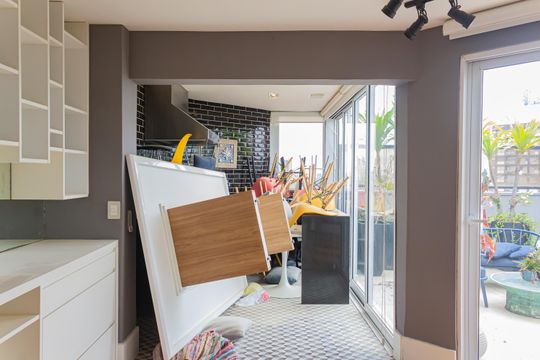 Apartamento mobiliado em Perdizes, 2 quartos, 1 suíte, academia no condomínio. Ideal para comprar. — Sala 2