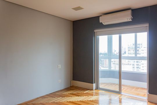 Apartamento mobiliado em Perdizes, 2 quartos, 1 suíte, academia no condomínio. Ideal para comprar. — Suíte