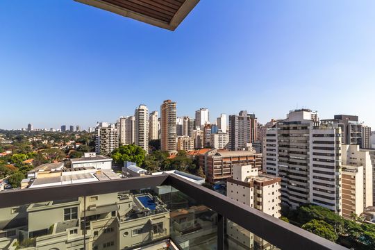 Comprar apartamento em Perdizes com piscina, churrasqueira e varanda gourmet. Três suítes. — Cobertura