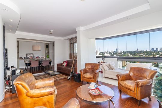 Comprar apartamento em Perdizes com piscina, churrasqueira e varanda gourmet. Três suítes. — foto 1