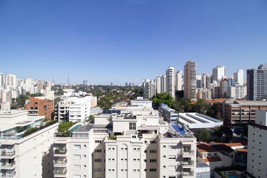Comprar apartamento em Perdizes com piscina, churrasqueira e varanda gourmet. Três suítes. — Varanda