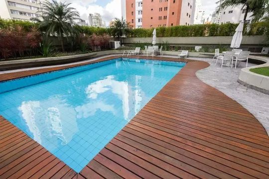 Comprar apartamento em Perdizes com piscina, churrasqueira e varanda gourmet. Três suítes. — Piscina