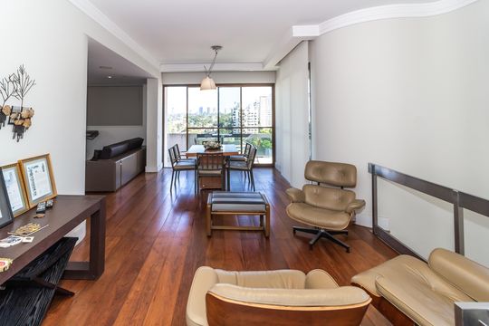 Comprar apartamento em Perdizes com piscina, churrasqueira e varanda gourmet. Três suítes. — Cobertura