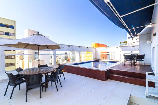 Comprar apartamento em Perdizes com piscina, churrasqueira e varanda gourmet. Três suítes. — Cobertura