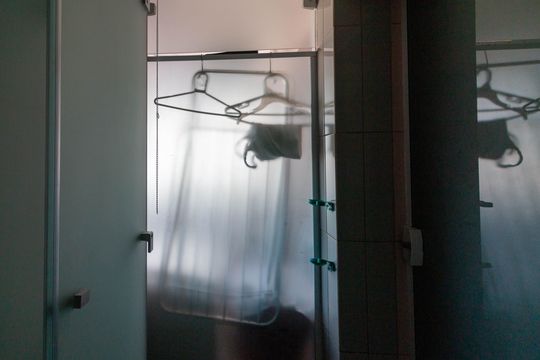 Apartamento à venda, com 98 m², 3 quartos e 1 vaga — Banheiro da Suíte 2