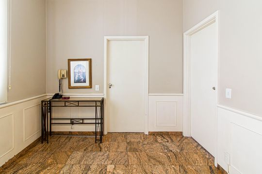 Comprar apartamento com 3 quartos, quintal e piscina no condomínio. — Sala de Jantar