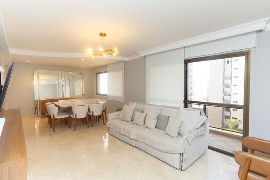 Venda de apartamento com 4 quartos, 2 suítes, varanda e piscina no condomínio. — foto 1