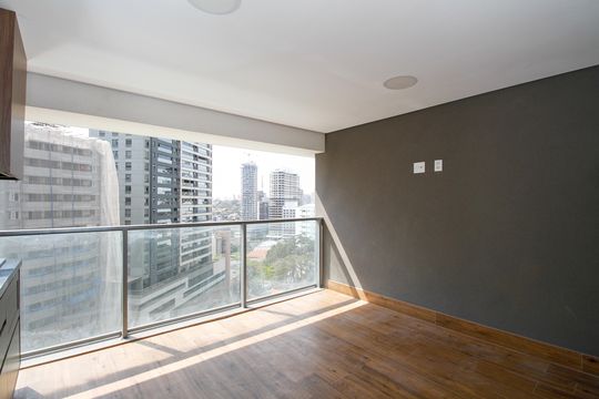 Compra apartamento com 3 quartos e churrasqueira no condomínio. — Varanda Gourmet
