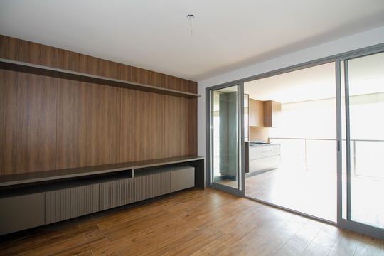Compra apartamento com 3 quartos e churrasqueira no condomínio. — Sala 