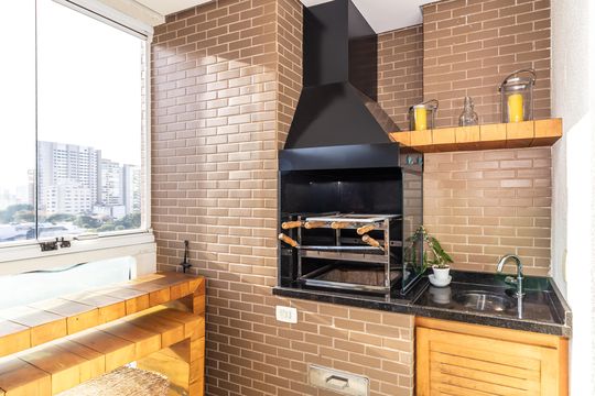 Comprar apartamento em Perdizes com 3 quartos e varanda. — Varanda