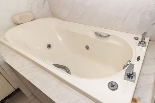 Comprar apartamento em Perdizes com 3 quartos e varanda. — Banheiro da Suíte 1