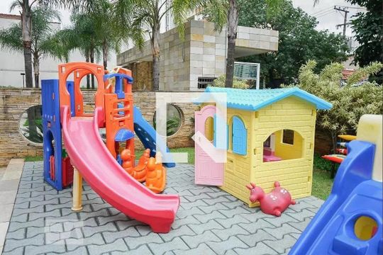 Comprar apartamento em Perdizes com 3 quartos e varanda. — Área comum