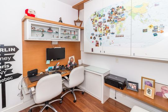 Comprar apartamento em Perdizes com 3 quartos e varanda. — Suíte 3