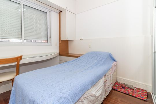 Comprar apartamento em Perdizes com 3 quartos e varanda. — Suíte 2