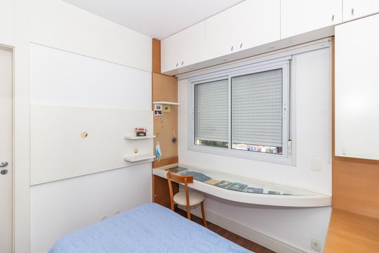 Comprar apartamento em Perdizes com 3 quartos e varanda. — Suíte 2