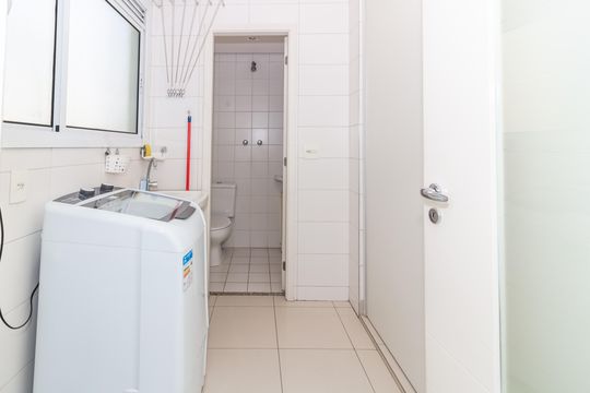 Comprar apartamento em Perdizes com 3 quartos e varanda. — Área de Serviço
