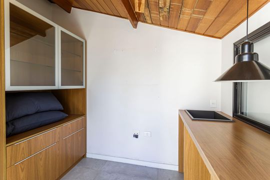 Comprar apartamento com 3 quartos, 1 suíte, garden, academia, churrasqueira e piscina no condomínio. — Piscina
