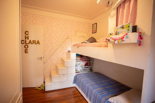 Apartamento em Perdizes com 4 quartos, varanda e mobiliado. Excelente compra! — Suíte 3