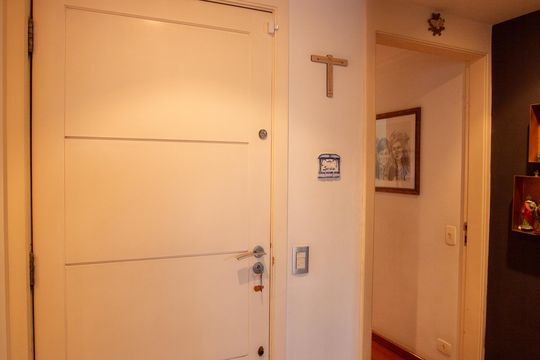 Apartamento em Perdizes com 4 quartos, varanda e mobiliado. Excelente compra! — Área comum