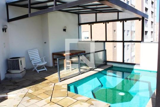 Apartamento em Perdizes com 4 quartos, varanda e mobiliado. Excelente compra! — Área comum