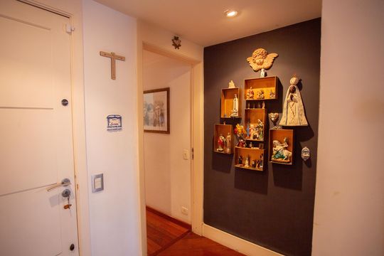 Apartamento em Perdizes com 4 quartos, varanda e mobiliado. Excelente compra! — Área comum