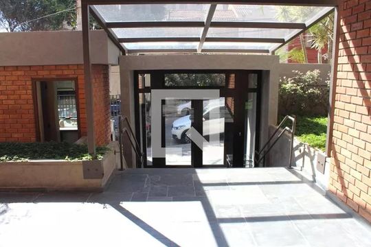 Apartamento em Perdizes com 4 quartos, varanda e mobiliado. Excelente compra! — Área comum