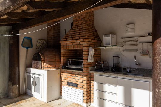 Casa no Brooklin, 3 quartos, 2 suítes, churrasqueira no condomínio, para comprar. — Área comum