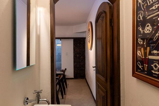 Casa no Brooklin, 3 quartos, 2 suítes, churrasqueira no condomínio, para comprar. — Lavabo 2