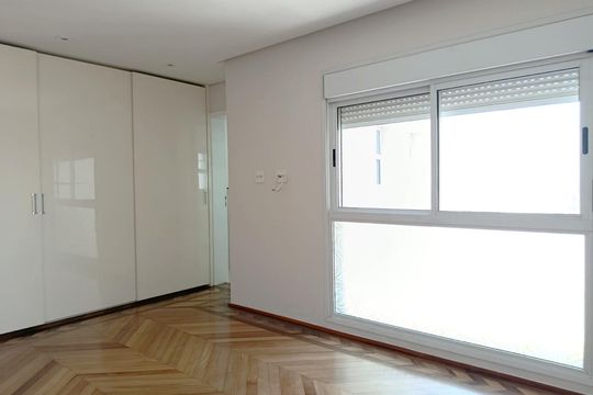 Compra apartamento com varanda, 3 quartos e academia no condomínio. — Suíte 2