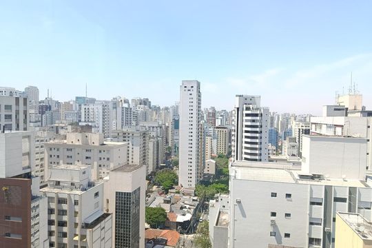 Compra apartamento com varanda, 3 quartos e academia no condomínio. — Vista Varanda da Sala