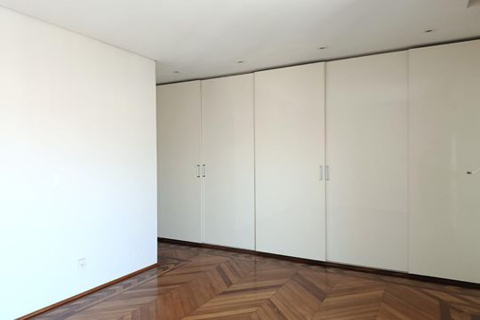 Compra apartamento com varanda, 3 quartos e academia no condomínio. — Suíte 2