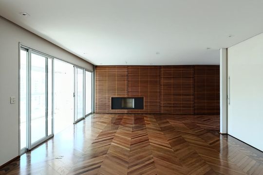Compra apartamento com varanda, 3 quartos e academia no condomínio. — foto 1