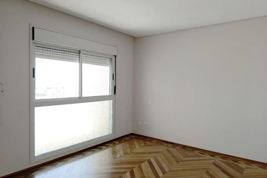Compra apartamento com varanda, 3 quartos e academia no condomínio. — Suíte 2